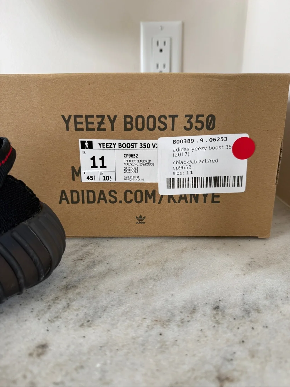 adidas - Yeezy Boost 350 V2 'Bred' 2017